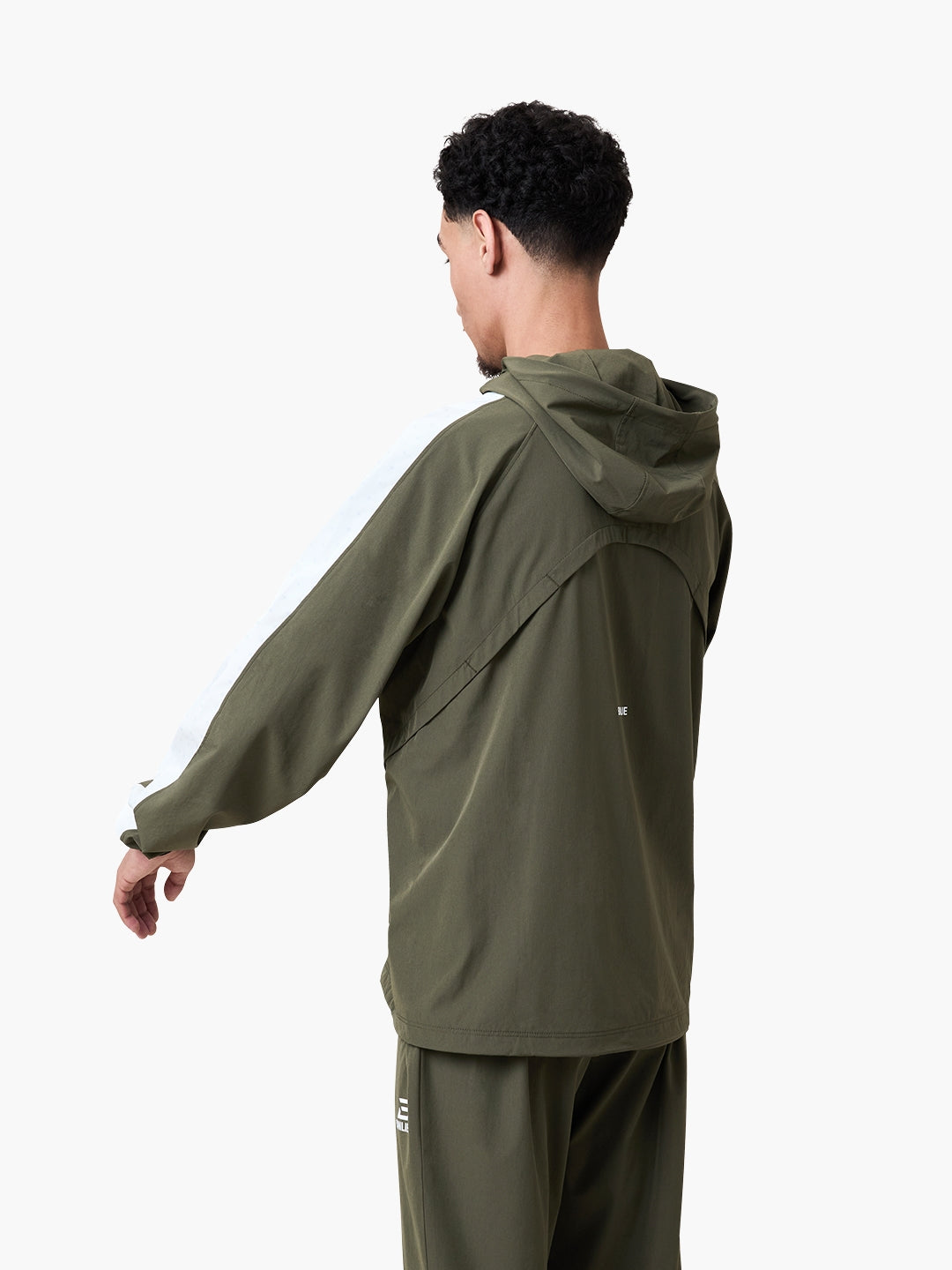 PERFORMANCE HOODED TRACKTOP | OLIVE