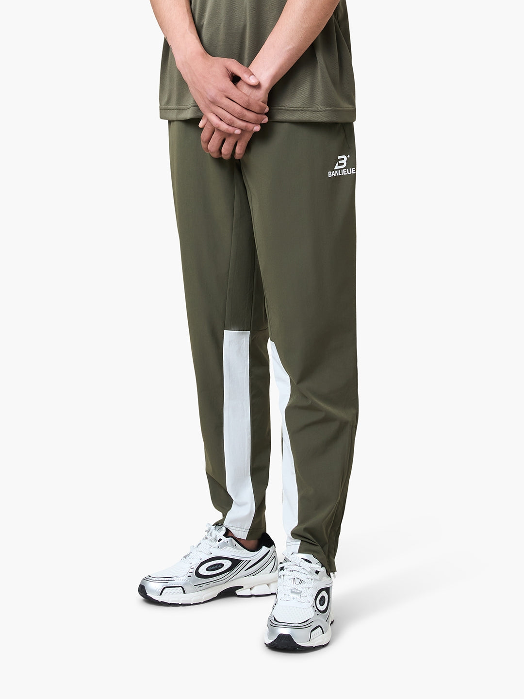 PERFORMANCE TRACKPANTS | OLIVE