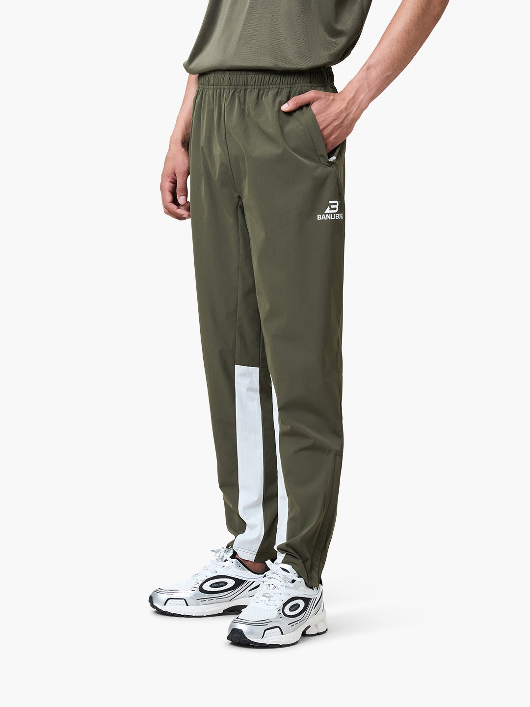PERFORMANCE TRACKPANTS | OLIVE