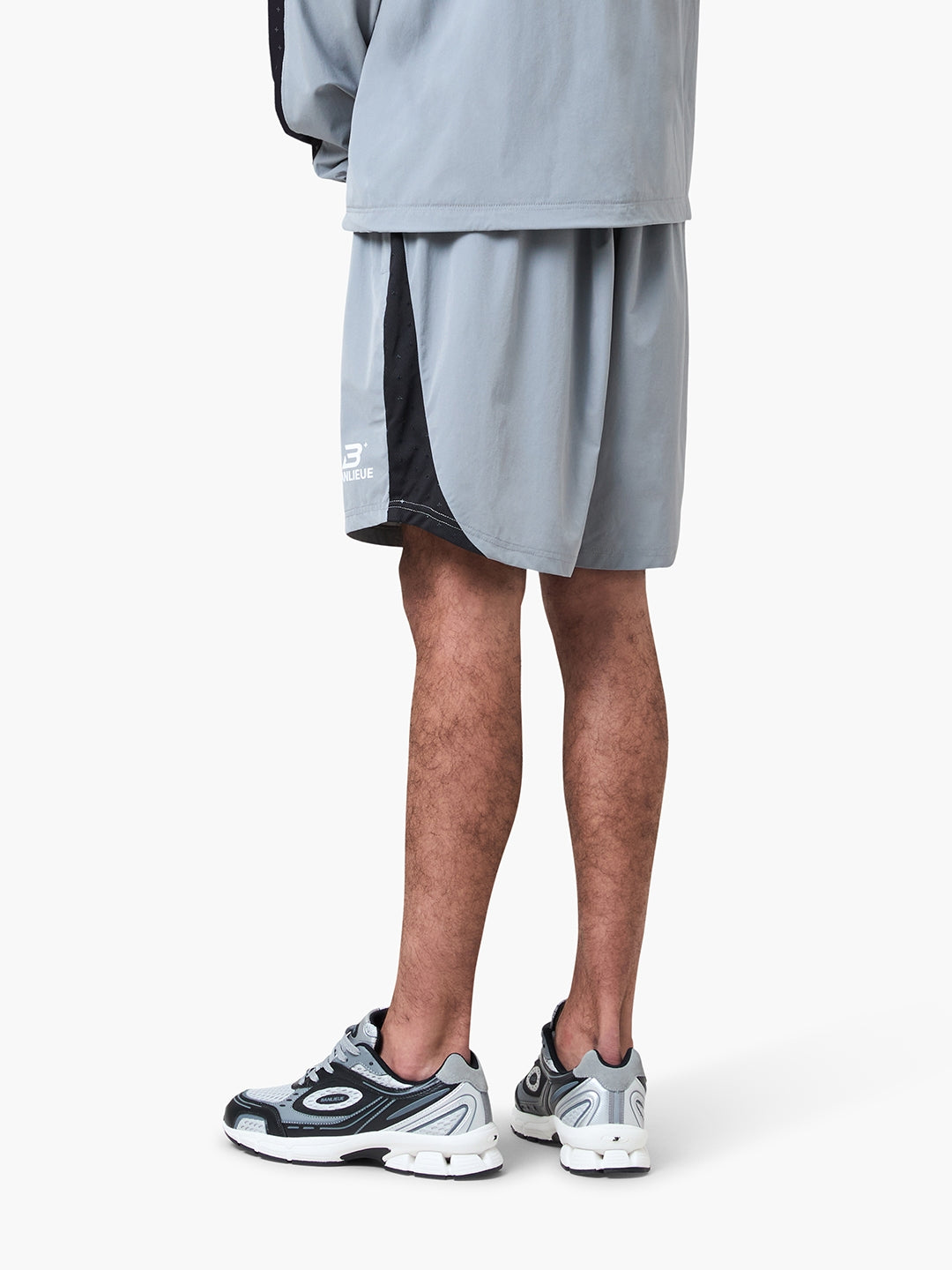 PERFORMANCE SHORTS | GREY
