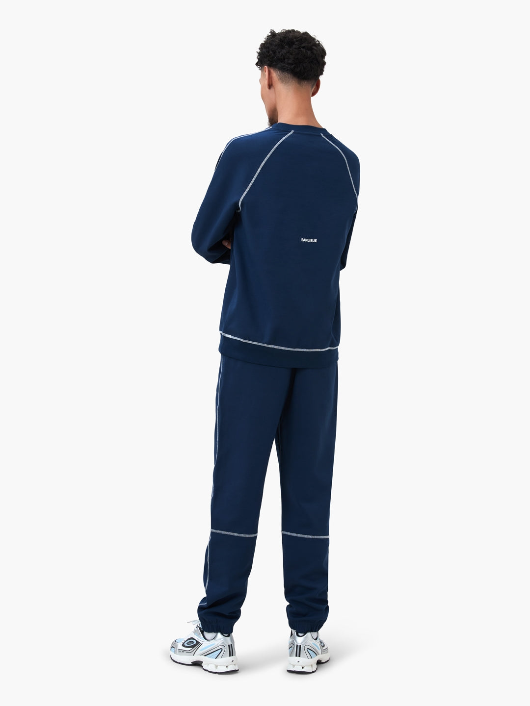 CONTRAST STITCH SWEATER | NAVY / WHITE