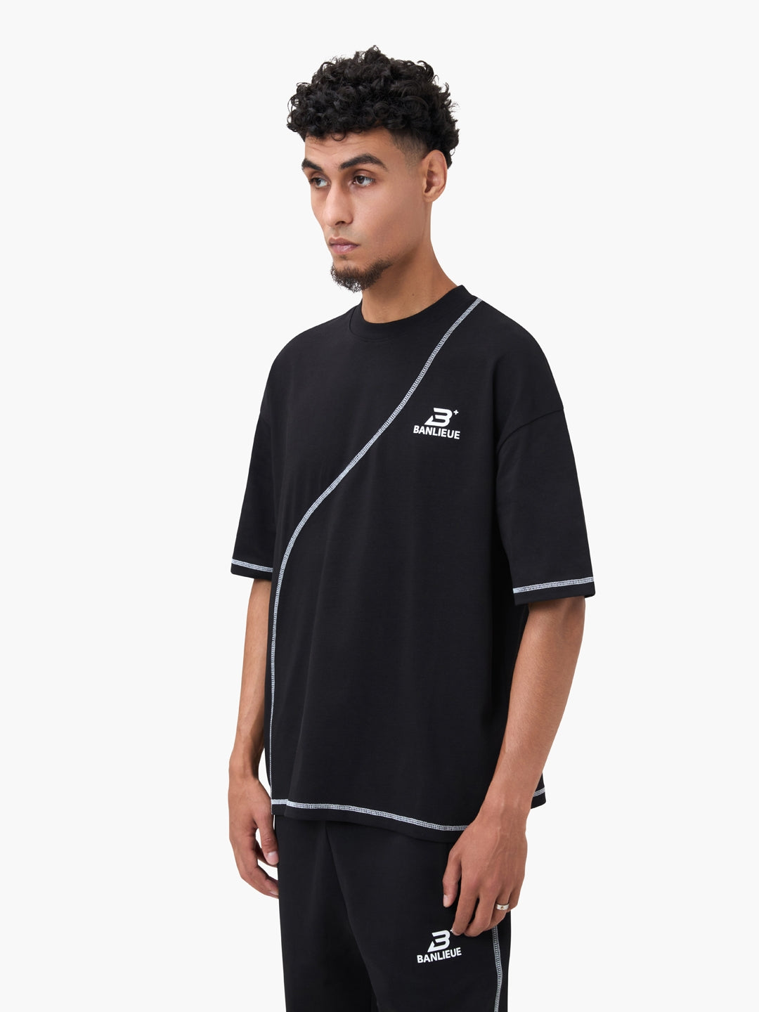 CONTRAST STITCH T-SHIRT | BLACK / WHITE