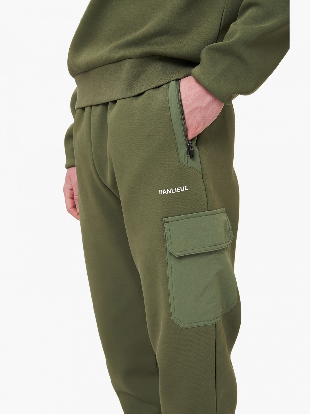 3D TECH TRACKPANTS | NARDO GREEN