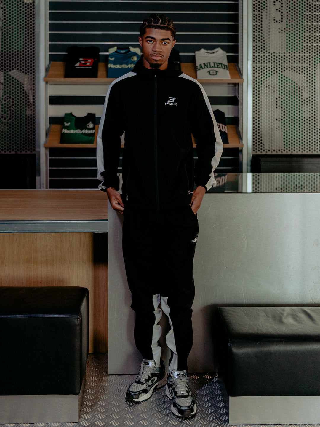 PERFORMANCE V2 HOODED TRACKTOP | DARK ROYAL GREEN