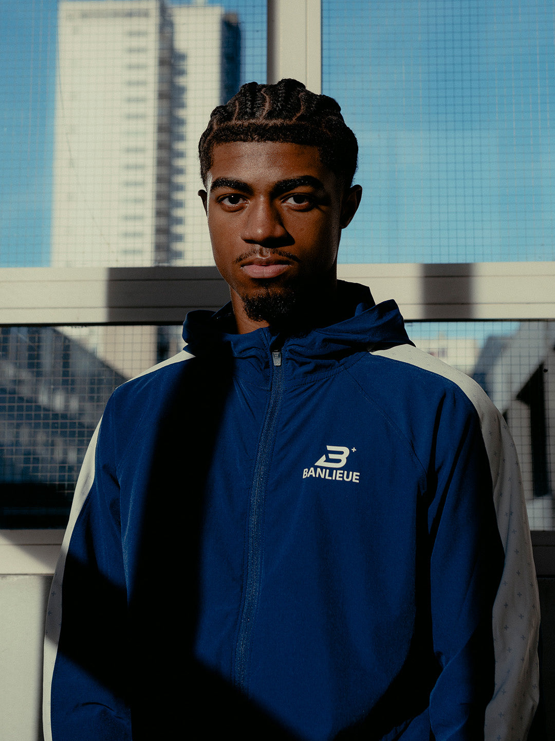 PERFORMANCE V2 HOODED TRACKTOP | NAVY
