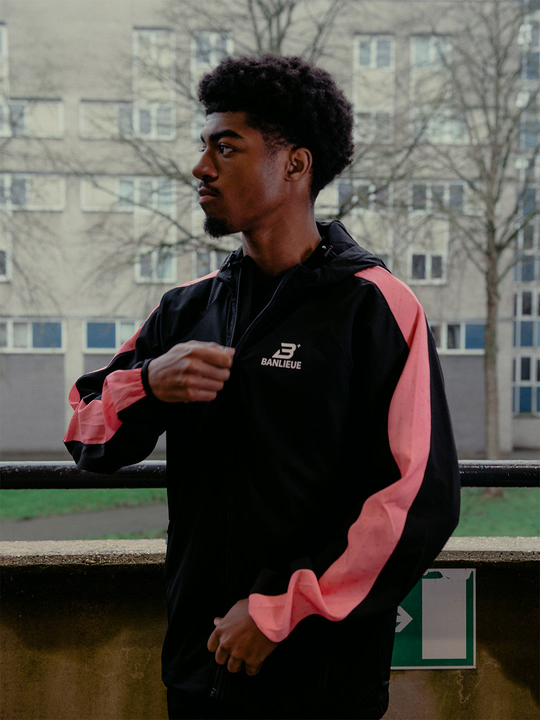PERFORMANCE V2 HOODED TRACKTOP | BLACK / PINK