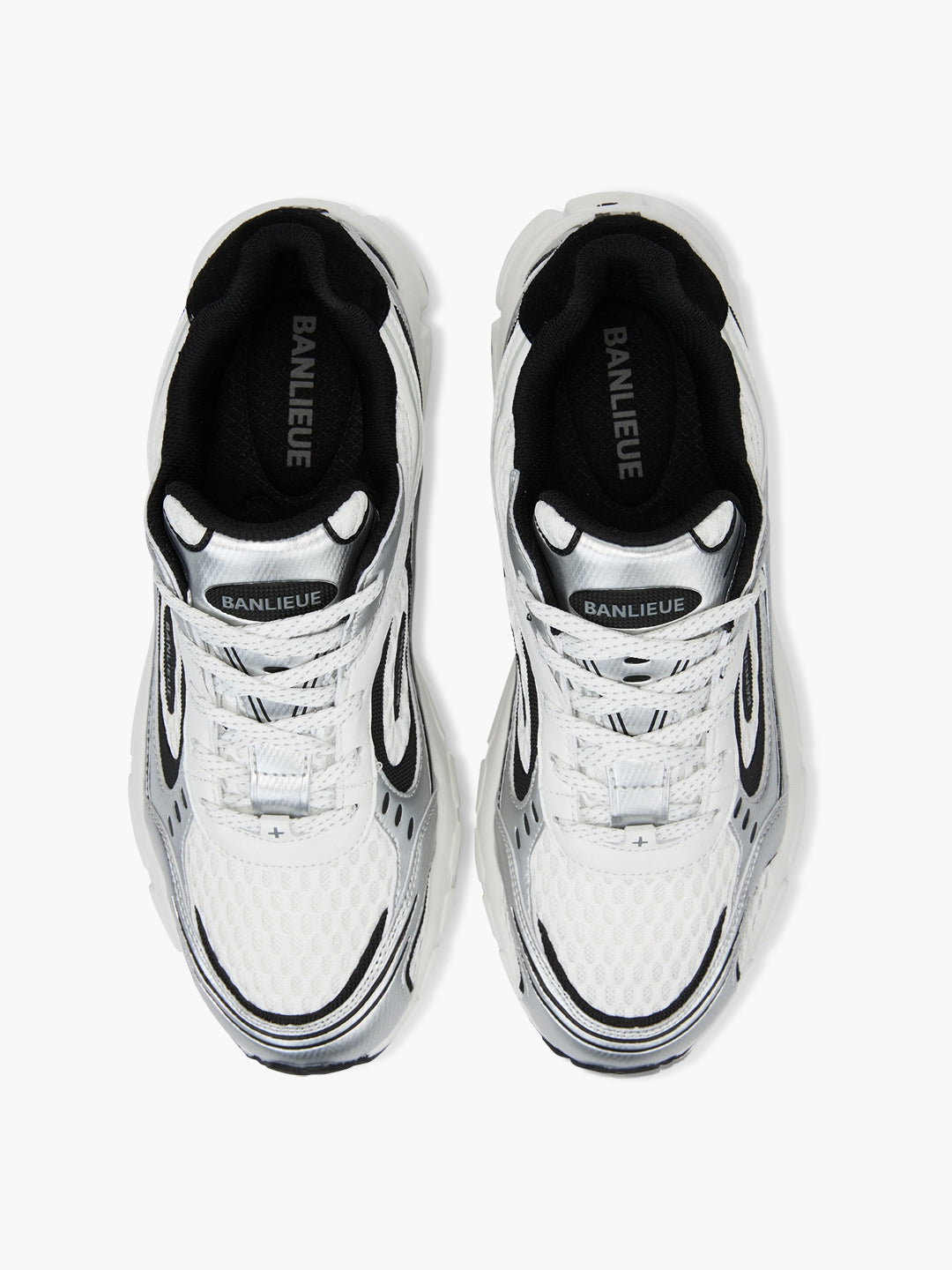 THE RUNNER+ | CORE WHITE / METALLIC SILVER / CORE BLACK