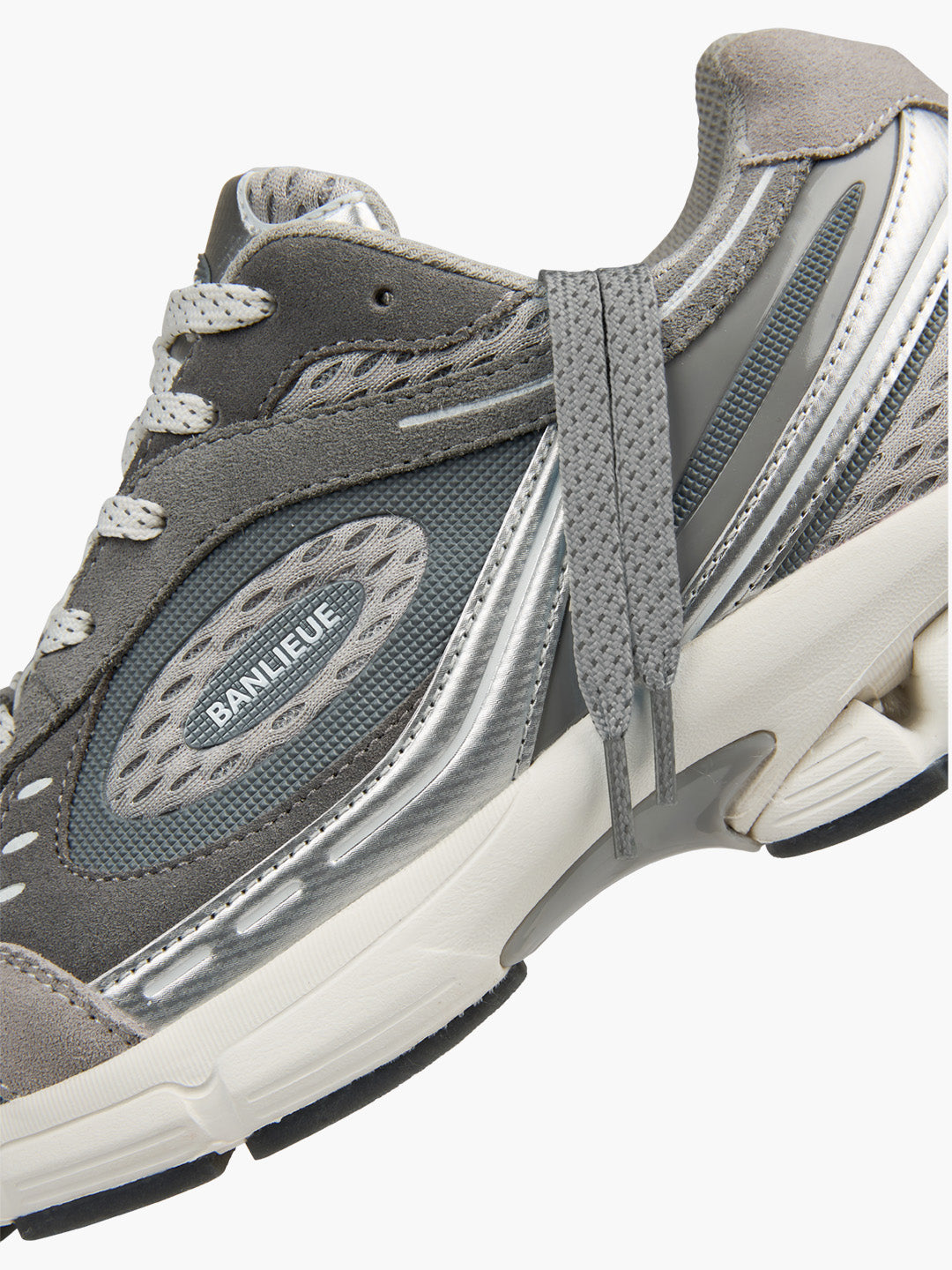 BANLIEUE SNEAKER (SUEDE) | CLOUD GREY / METALLIC SILVER / CORE WHITE